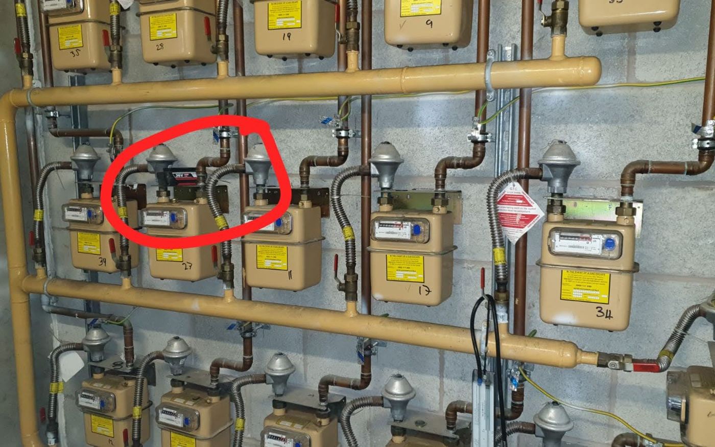 Commercial gas metering and plant installation