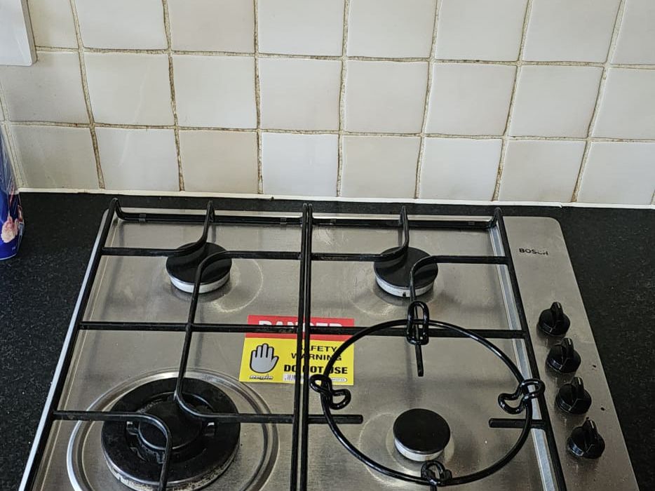 Underfloor heating manifold installation